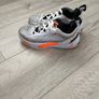 Jordans (uk 5) Image 2