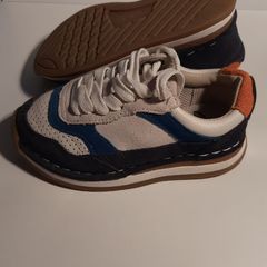 Children's shoes