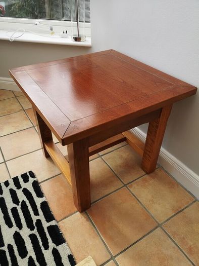 Lamp table