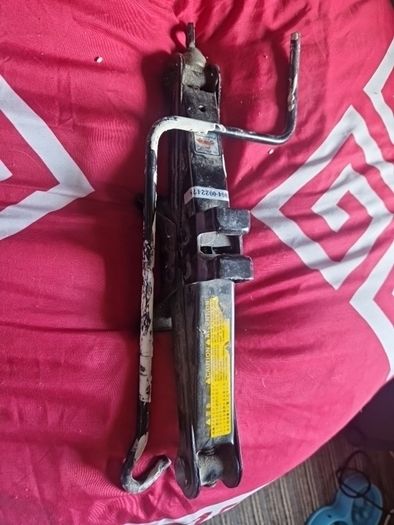 car jack