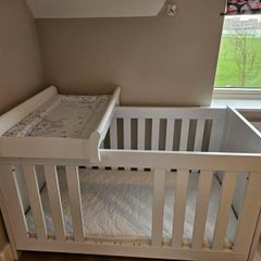 Baby Cot Bed with changing table