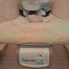 Baby bouncer seat