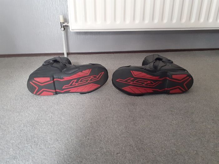RST TracTech Evo 3 Short Waterproof Motorcycle Boots. Size UK 9 EU 43 Motorbike ( alpinestars sidi furygan dainese )