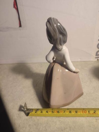 Lladro Nao Young Girl Porcelain Figurine in Tan Dress