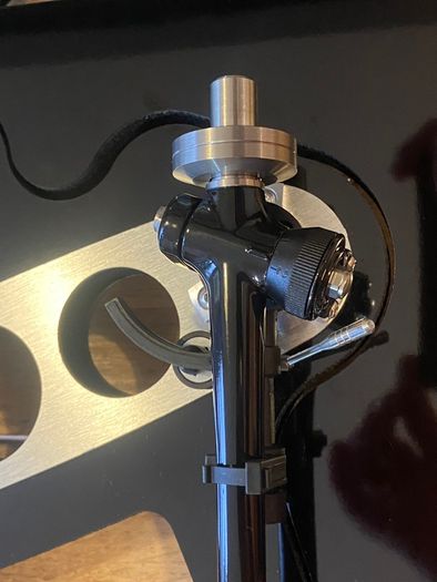 Rega RP8 Planar 8 Turntable with RB808 Tonearm and TTPSU Speed Control Power Supply Unit