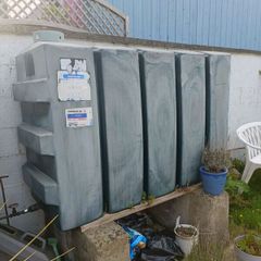 Oil tank