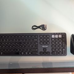 Jelly Comb Wireless Keyboard and Mouse