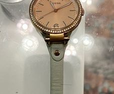 women fossil watch