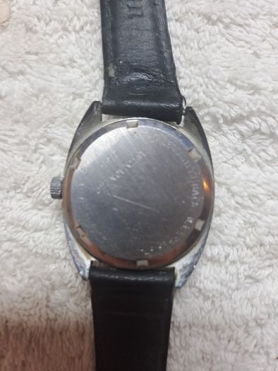 Vintage mechanical Pierpont watch.