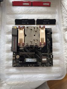 Intel i7-9700K + MSI Z370M Mortar + 16GB Ballistix 3600MHz + Noctua Cooler + SSD Bundle