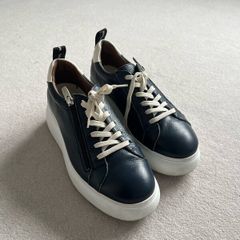 Wonders shoes