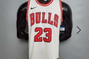 Chicago Bulls official Michael Jordan jersey