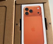 iPhone 17 Pro Max 512GB Cosmic Orange