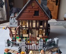 Lego Disney Hocus Pocus: The Sanderson Sisters' Cottage Set #21341