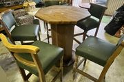 Bar table and 5 high stools