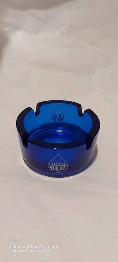 Goccia blu ,ashtray, very good condition see pictures for condition,,21euros price includes post to anywhere in Ireland thank you, or buyer collects cheaper,,,