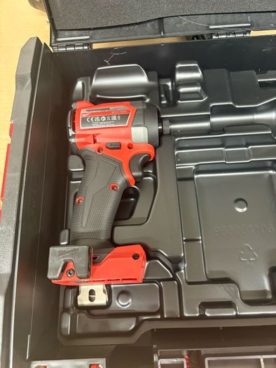 Milwaukee Gen 4 fid3 impact with box