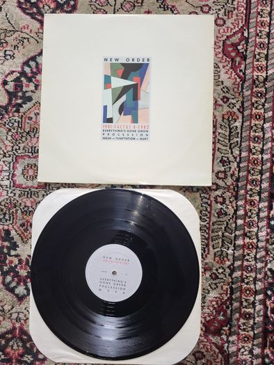 New Order: 1981-1982 12" Compilation