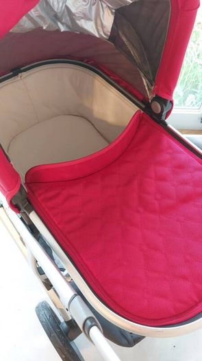 Uppababy Vista Travel System in Red
