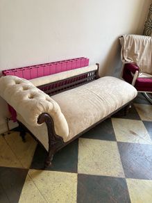 Antique Chaise Lounge Settee