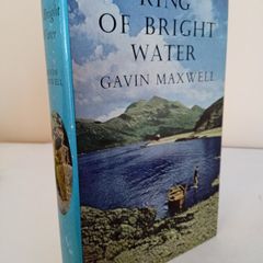 Ring of Bright water by Gavin Maxwell (HQ645)