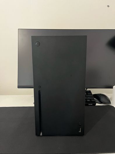 Xbox Series X + 2TB Hard Drive + Accessories