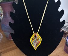 Pendant/String