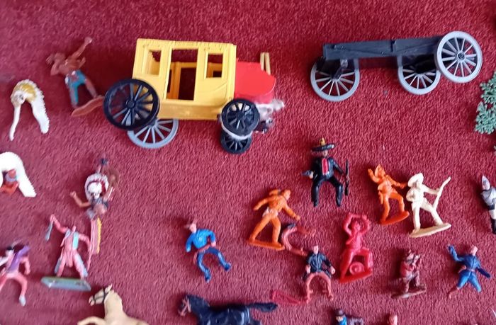 Timpo Cowboy & Indians Job Lot