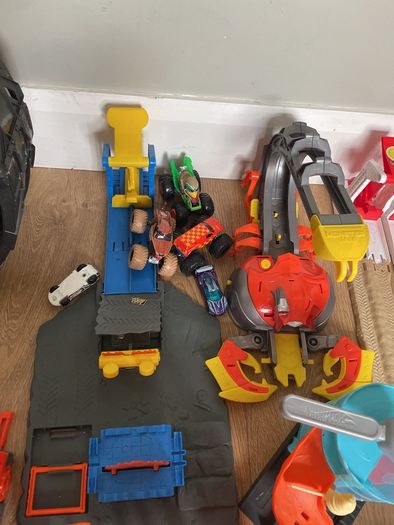 monster truck hot wheels bundle