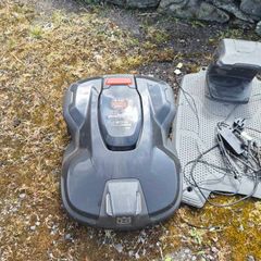 Husqvarna robotic mower 415x