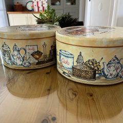 Large Regency Ware Cake Tins - Vintage Made in England