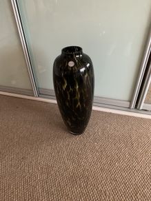 Large 'tortoiseshell' vase