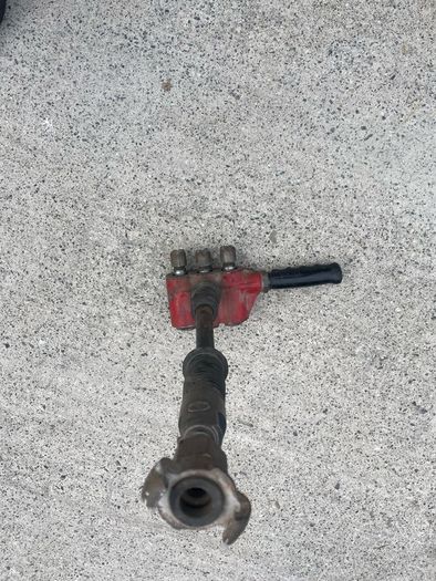 Triple headed scaling hammer