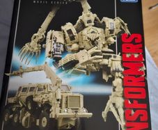 Transformers Masterpiece Movie Series Decepticon Bonecrusher MPM-14 Official Collector Figure