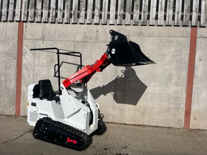 Mach Pro  MPS-360 mini skid steer