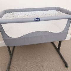 Chicco Next2Me Bedside Crib