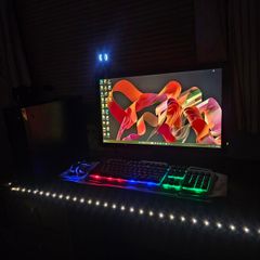 Complete Pc Gaming College Setup  I7 + 26" Screen + Desk + Accessories