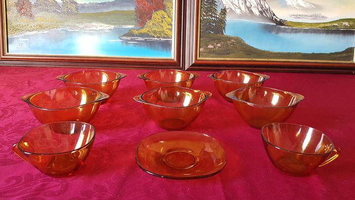 Vereco France Amber Glass 9 Piece Two Handled Soup Bowls and Cups And Saucer