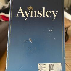 Price drop - Aynsley Pembroke Urri Bowl / Serving Bowl - English Fine Bone China
