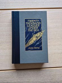 Twenty Thousand Leagues Under the Sea by J Verne Hardcover