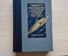 Twenty Thousand Leagues Under the Sea by J Verne Hardcover