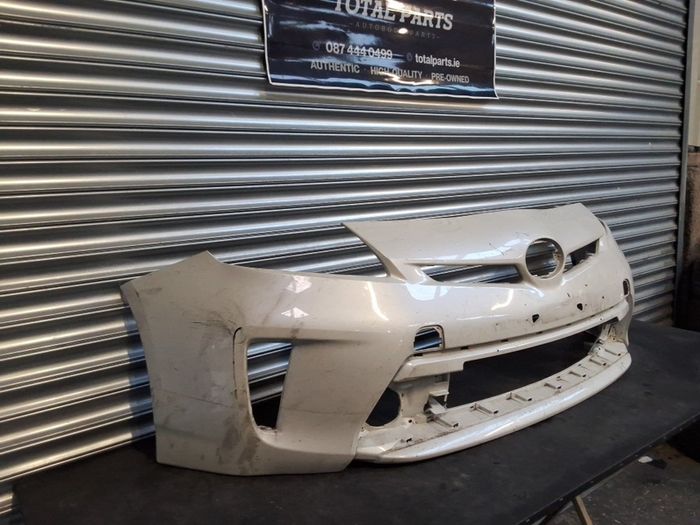 Toyota prius 2012-16 front bumper