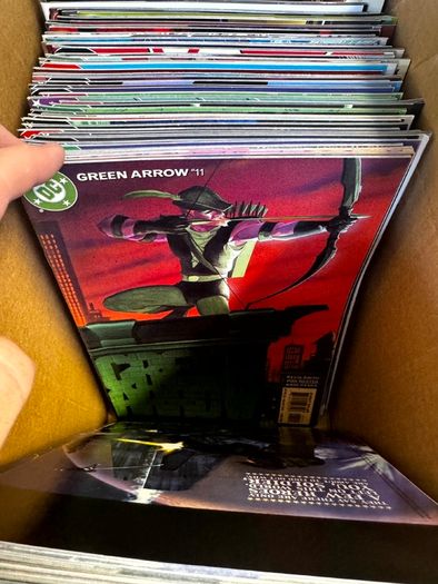 DC, Marvel Long Comic Box w 290 comics for Sale