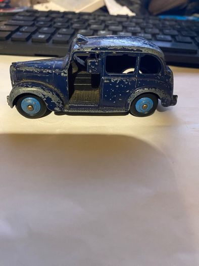 Dinky Toys no.40h,  FX3 Taxi Early 1950s