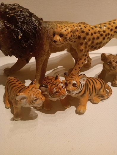 Wild Animal Figures Big Cats Vintage ELC