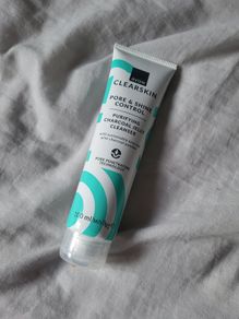 AVON Clearskin Pore & Shine Control Purifying Charcoal Jelly Cleanser 100ml
