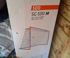 Decathlon goal 1.8 m x 1.2 m...great condition