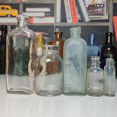 160 - Set of 5 Vintage Clear Glass Decorative Collectible Cork Top Bottles