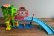 Fisher-Price Little People Playset Light-Up Learning Garage
