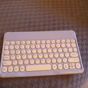 Slim Wireless Bluetooth Keyboard Type c tablets/ipad/phones